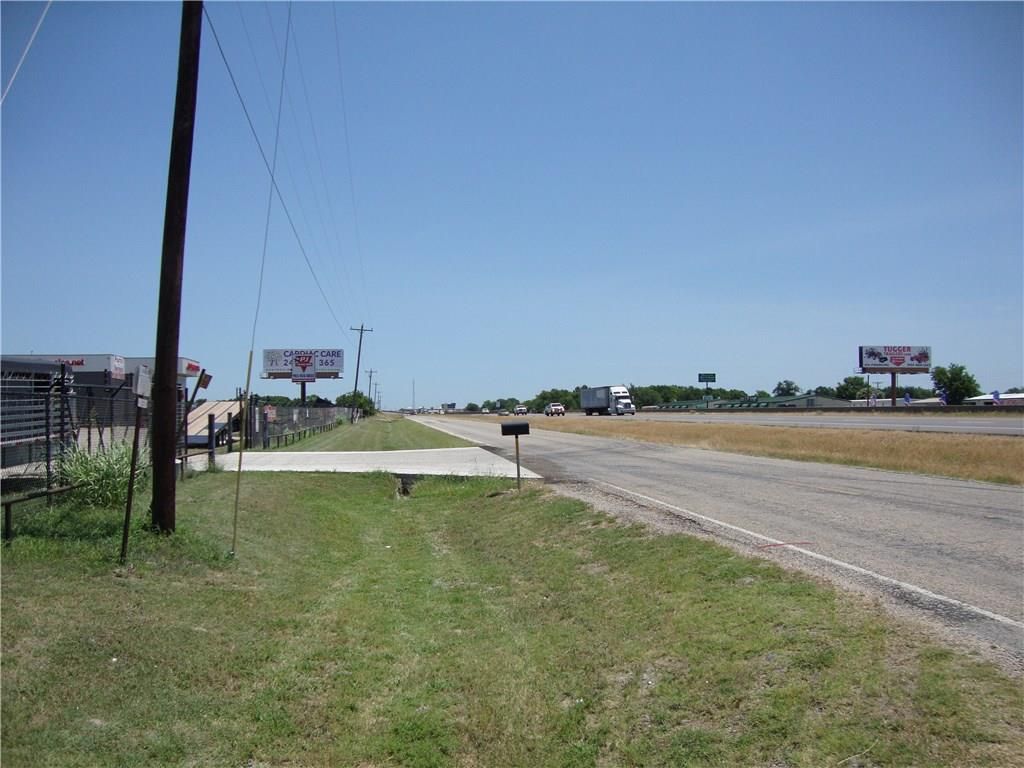 2014 Interstate Highway 30 W, Greenville, TX 75402